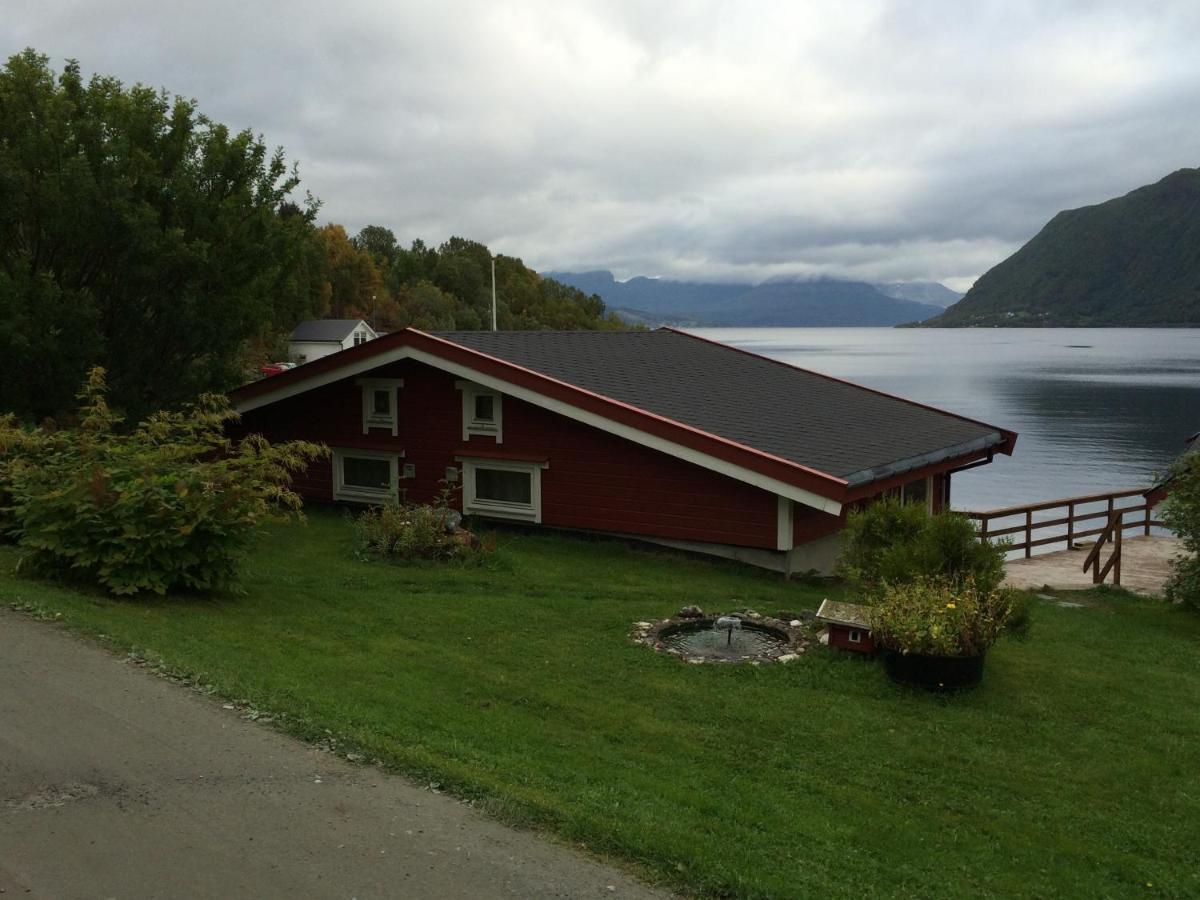 Elvegard Fjordcamp Hotel Grov Exterior foto